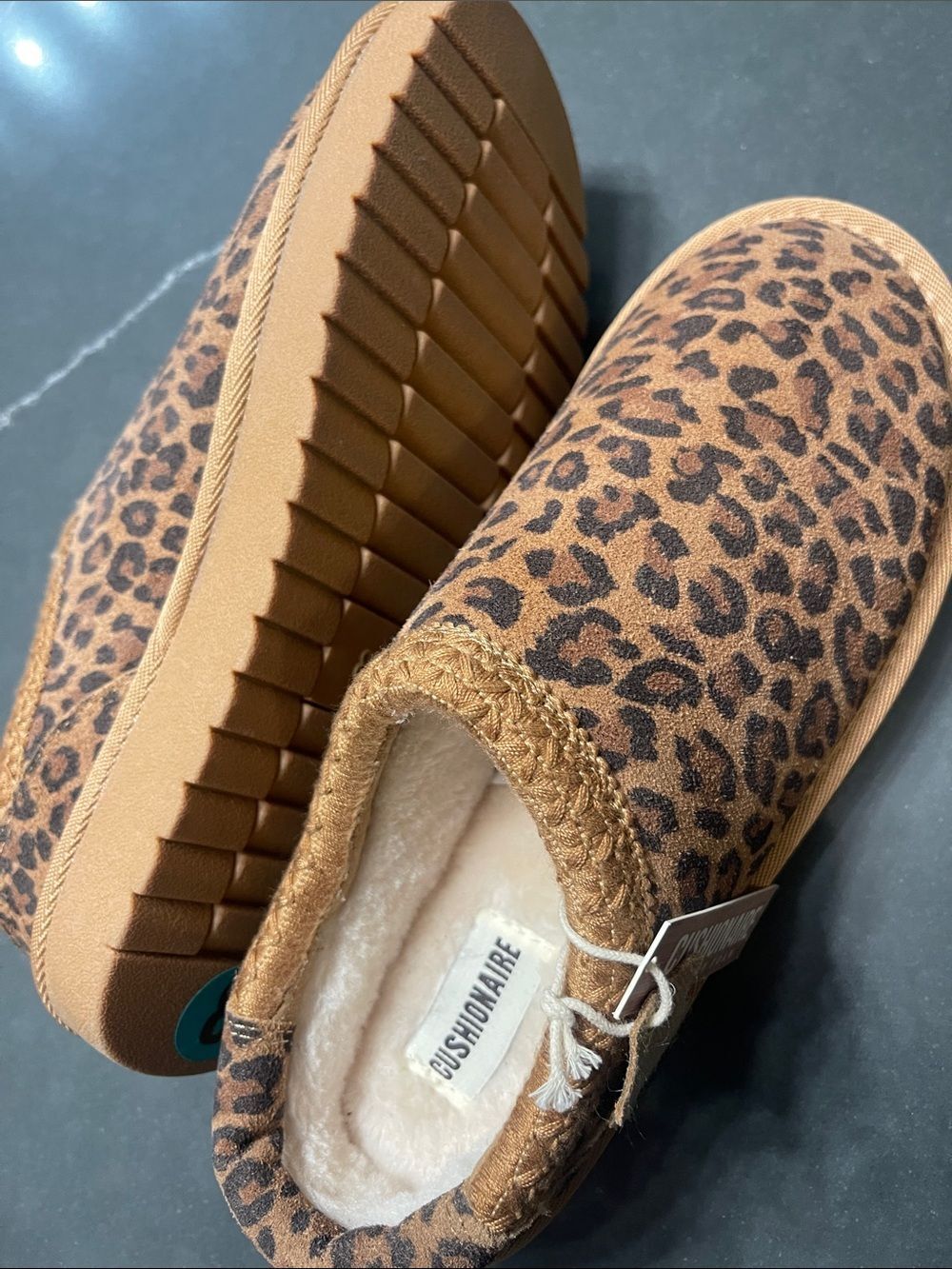 Size 8 - Cushionaire Leopard Print Women’s Slip-On Slippers in Brown - Picture 6 of 14